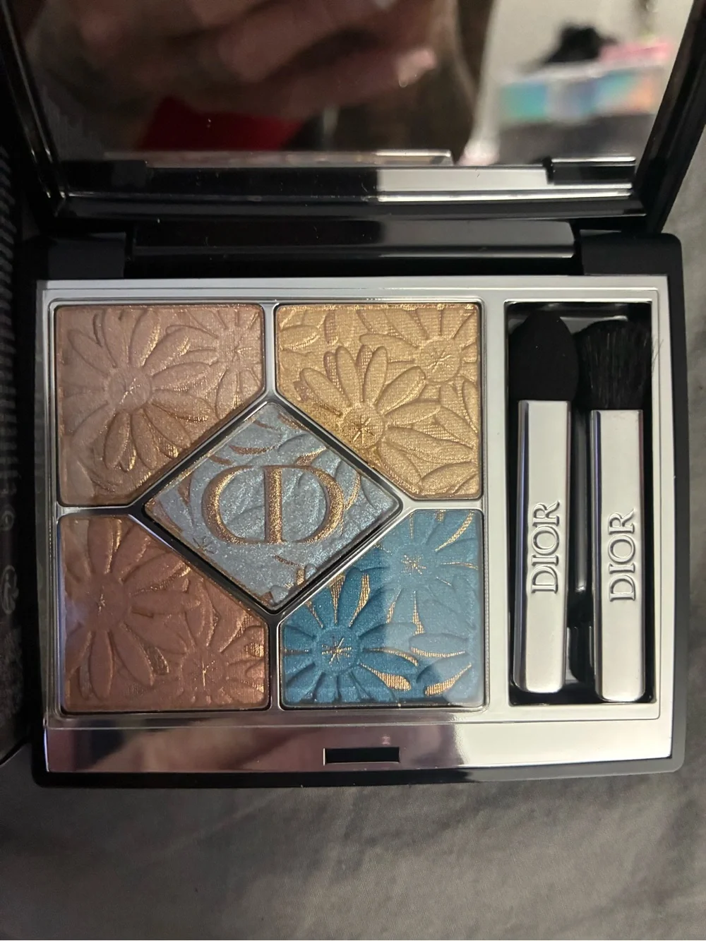 Dior 2026 Summer LIMITED EDITION eyeshadow pallet.